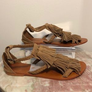 Size 8 Ecoté Tassel Sandal